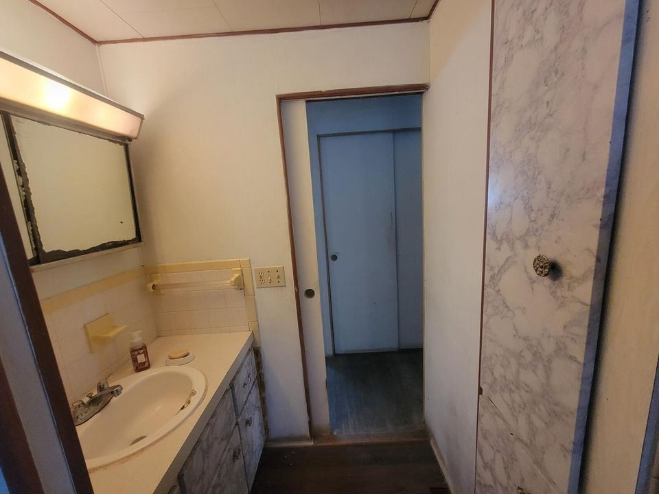 For Sale: $290,000 (2 beds, 2 baths, 1152 Square Feet)