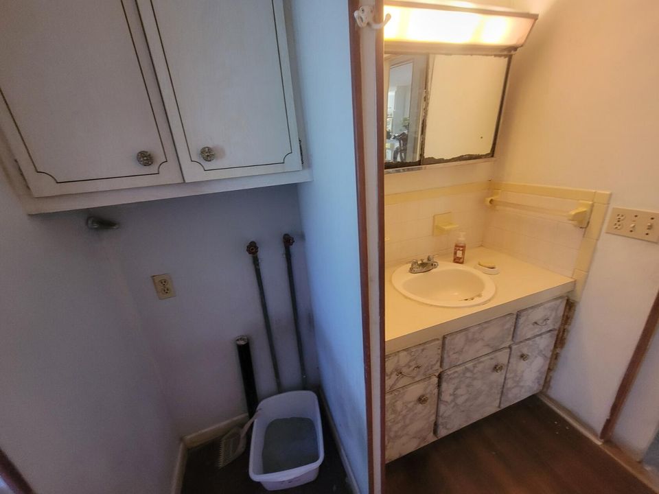 For Sale: $290,000 (2 beds, 2 baths, 1152 Square Feet)