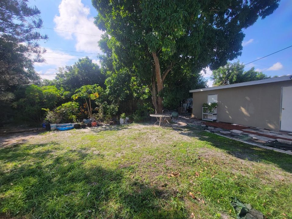 For Sale: $290,000 (2 beds, 2 baths, 1152 Square Feet)