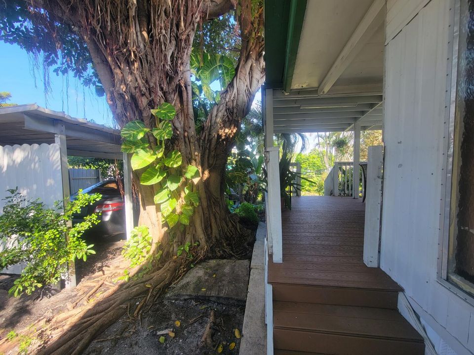 For Sale: $290,000 (2 beds, 2 baths, 1152 Square Feet)