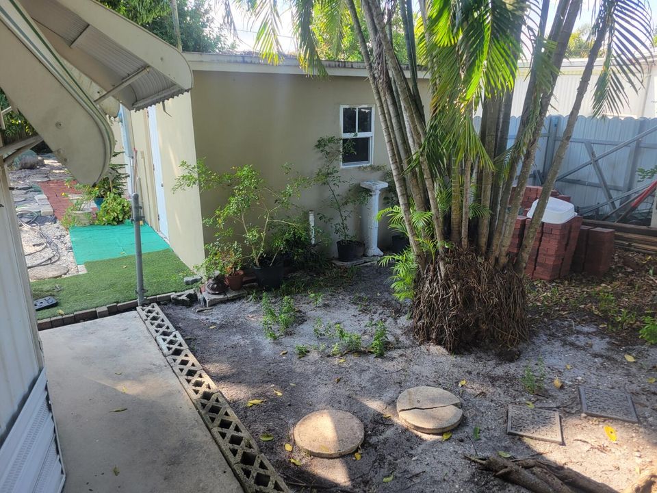 For Sale: $290,000 (2 beds, 2 baths, 1152 Square Feet)