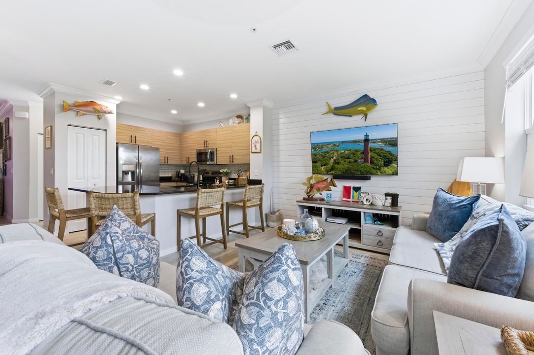 For Sale: $405,000 (3 beds, 2 baths, 1771 Square Feet)