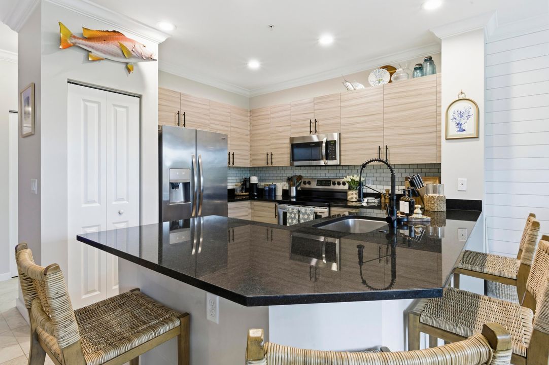 For Sale: $405,000 (3 beds, 2 baths, 1771 Square Feet)