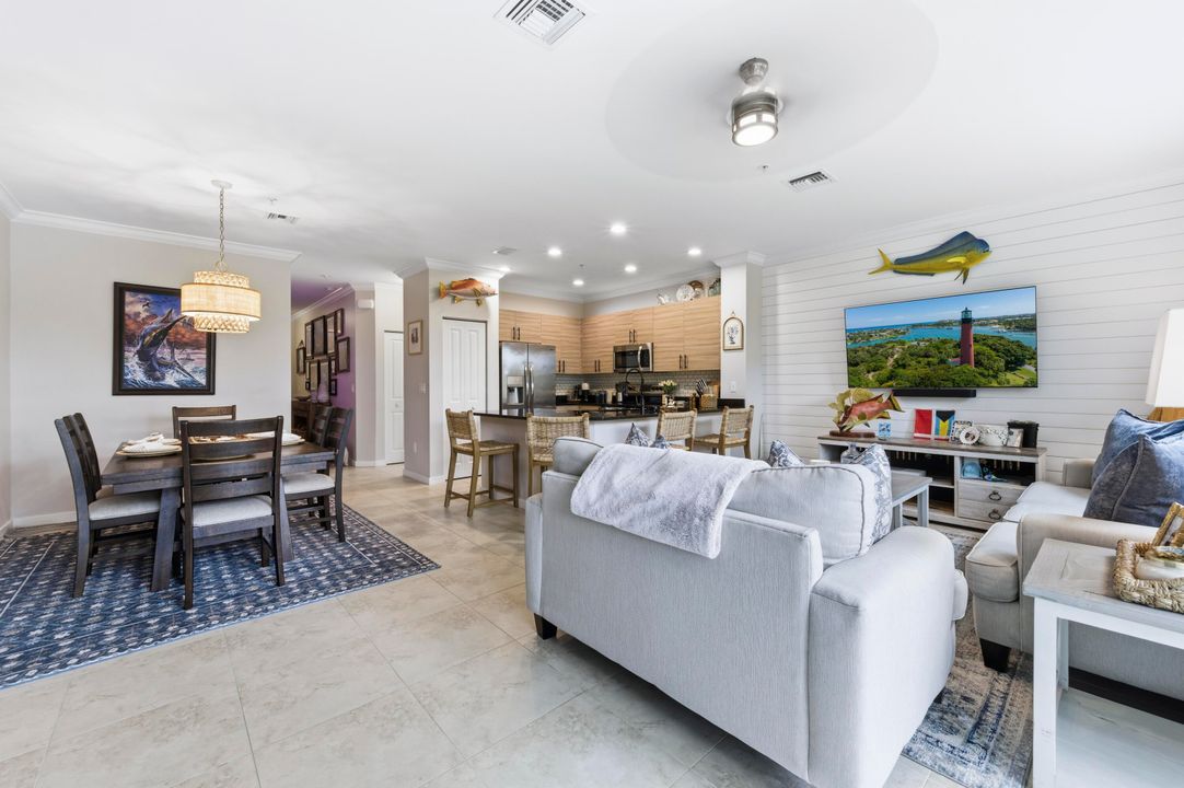 For Sale: $405,000 (3 beds, 2 baths, 1771 Square Feet)