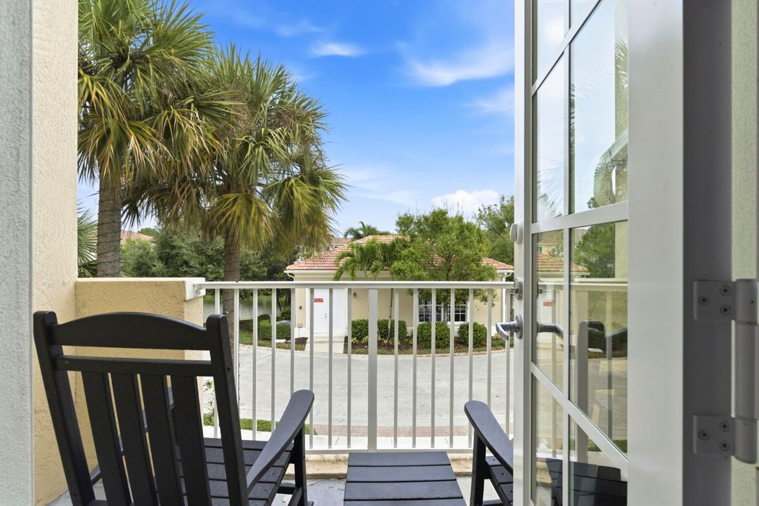 For Sale: $405,000 (3 beds, 2 baths, 1771 Square Feet)