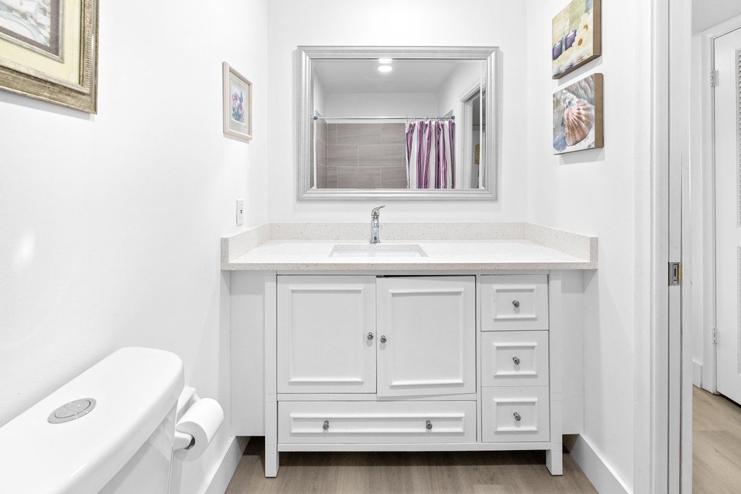 For Sale: $250,000 (2 beds, 2 baths, 1175 Square Feet)