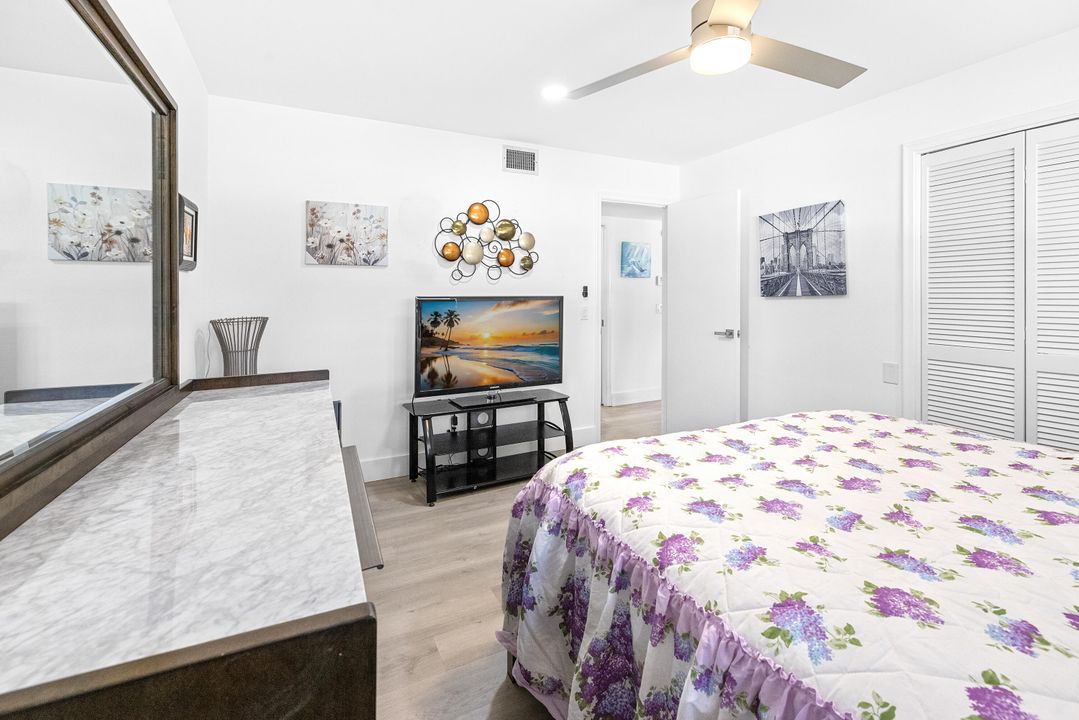 For Sale: $250,000 (2 beds, 2 baths, 1175 Square Feet)