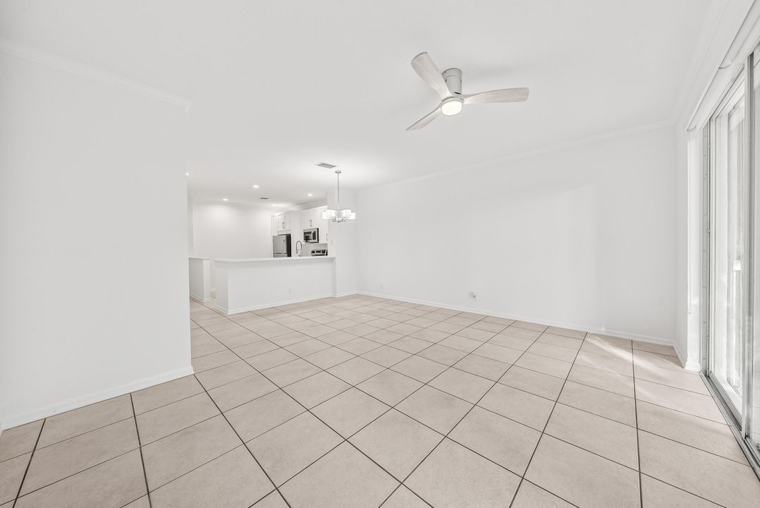 出租: $3,300 (3 贝兹, 2 浴室, 1570 平方英尺)