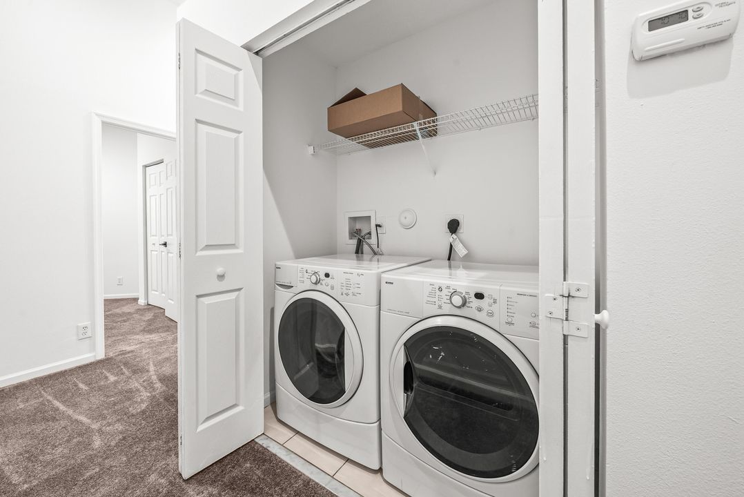 出租: $3,300 (3 贝兹, 2 浴室, 1570 平方英尺)