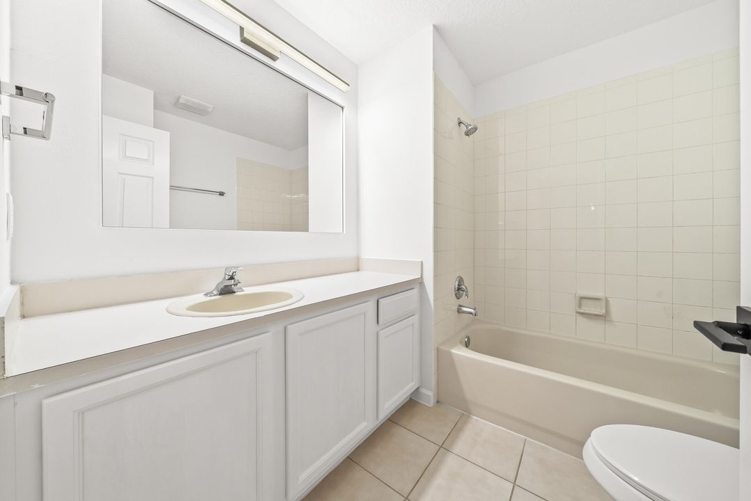 出租: $3,300 (3 贝兹, 2 浴室, 1570 平方英尺)