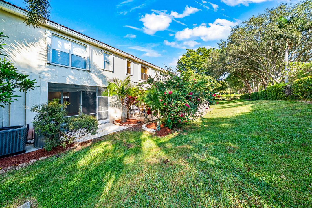 出租: $3,300 (3 贝兹, 2 浴室, 1570 平方英尺)