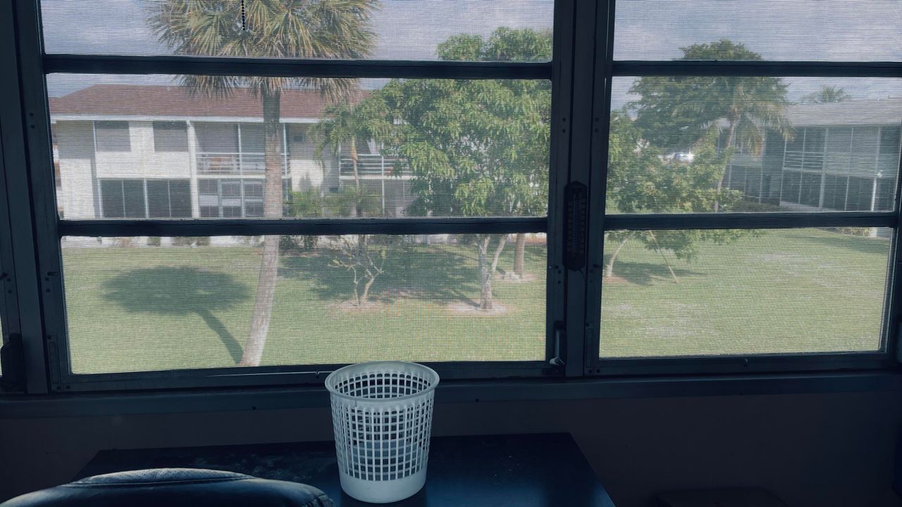 出租: $1,250 (1 贝兹, 1 浴室, 702 平方英尺)