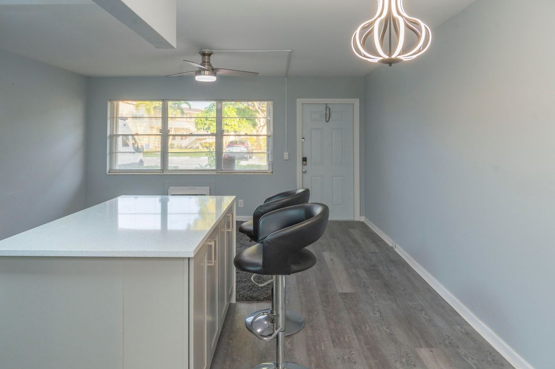 For Sale: $96,000 (1 beds, 1 baths, 570 Square Feet)