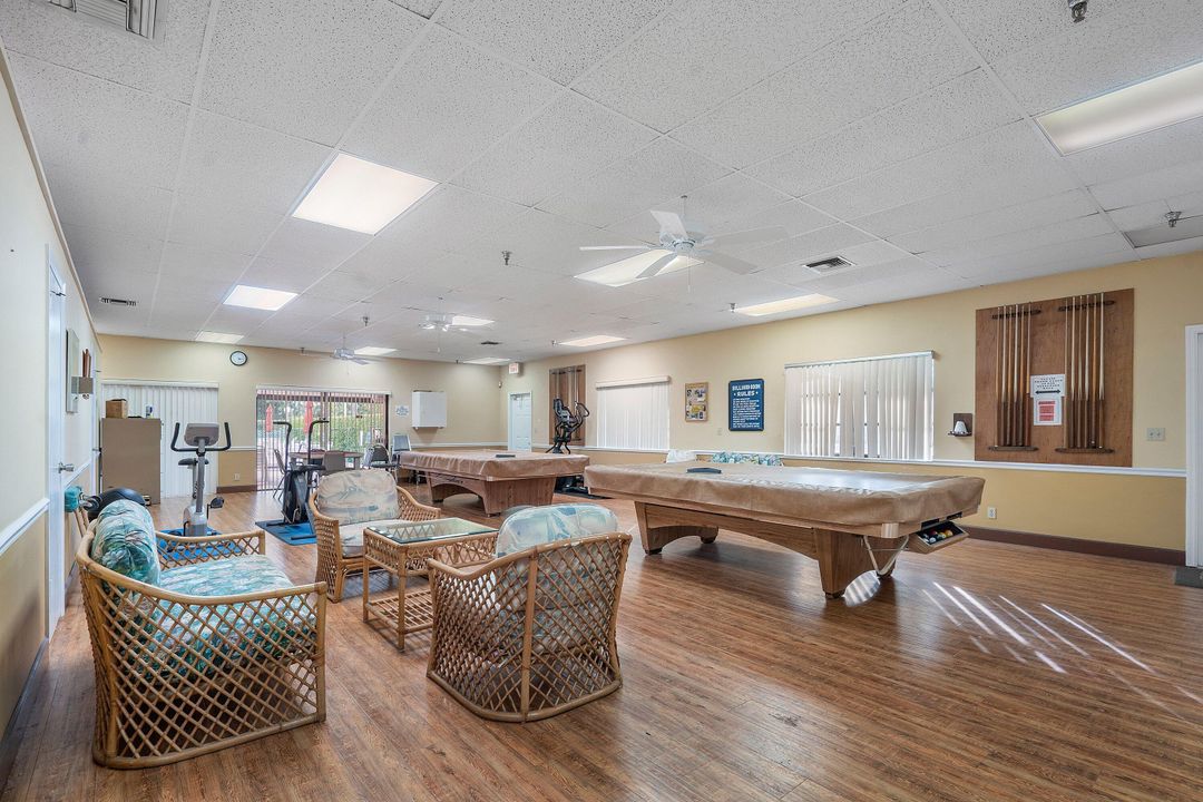 For Sale: $224,500 (2 beds, 2 baths, 1220 Square Feet)