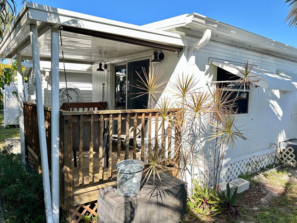 For Rent: $2,500 (2 beds, 1 baths, 600 Square Feet)