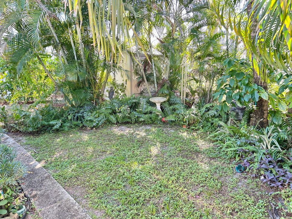 For Rent: $2,500 (2 beds, 1 baths, 600 Square Feet)