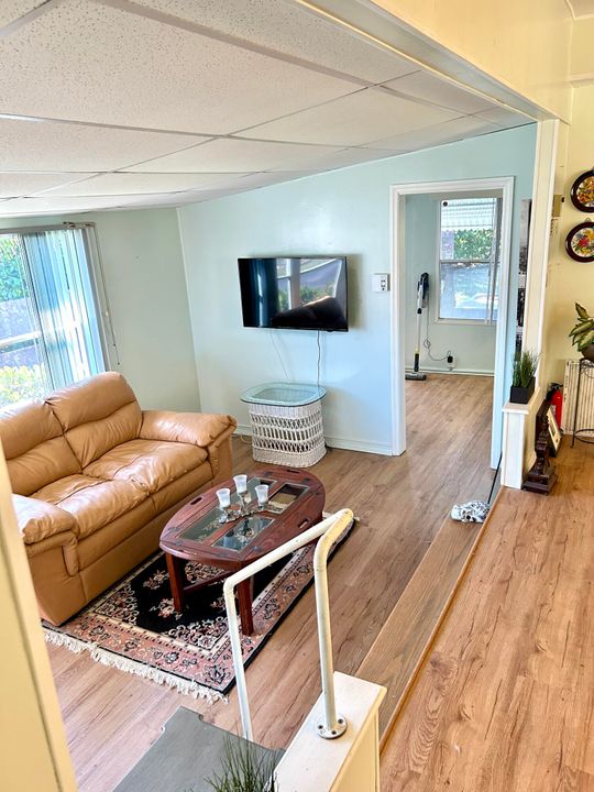 For Rent: $2,500 (2 beds, 1 baths, 600 Square Feet)