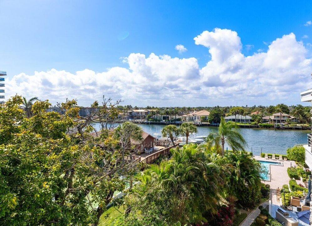 For Sale: $1,599,500 (2 beds, 2 baths, 2529 Square Feet)