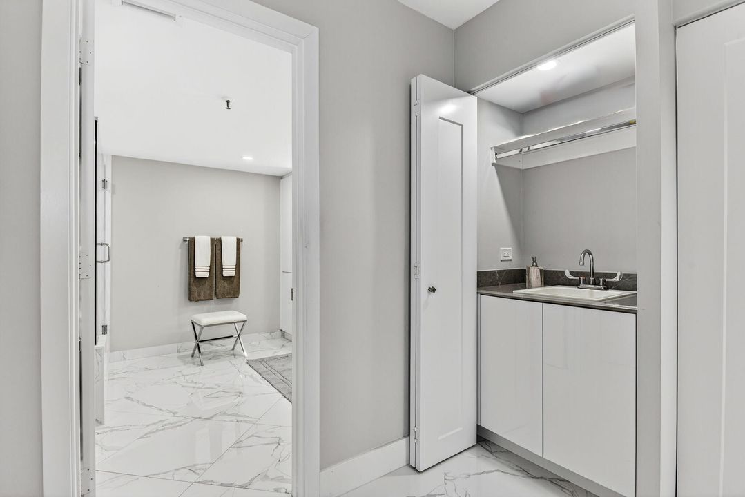 For Sale: $599,000 (3 beds, 2 baths, 2151 Square Feet)