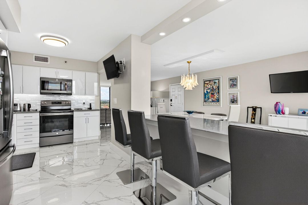 For Sale: $599,000 (3 beds, 2 baths, 2151 Square Feet)