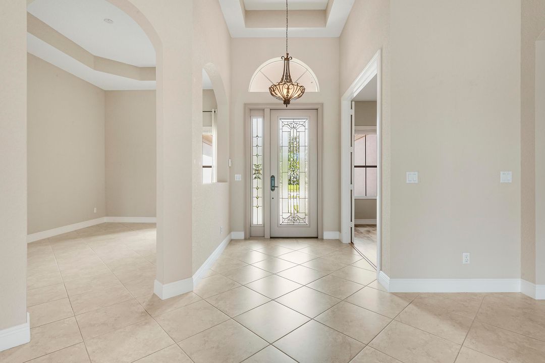 На продажу: $929,900 (4 спален, 3 ванн, 3063 Квадратных фут)