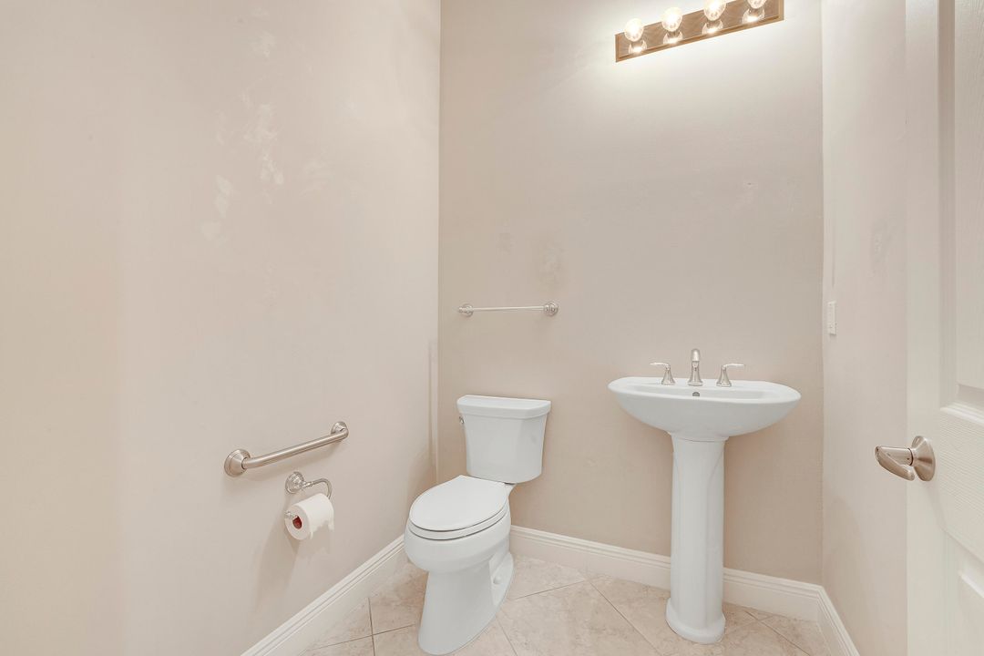 На продажу: $929,900 (4 спален, 3 ванн, 3063 Квадратных фут)