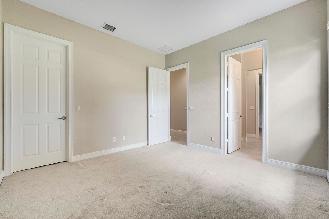 На продажу: $929,900 (4 спален, 3 ванн, 3063 Квадратных фут)