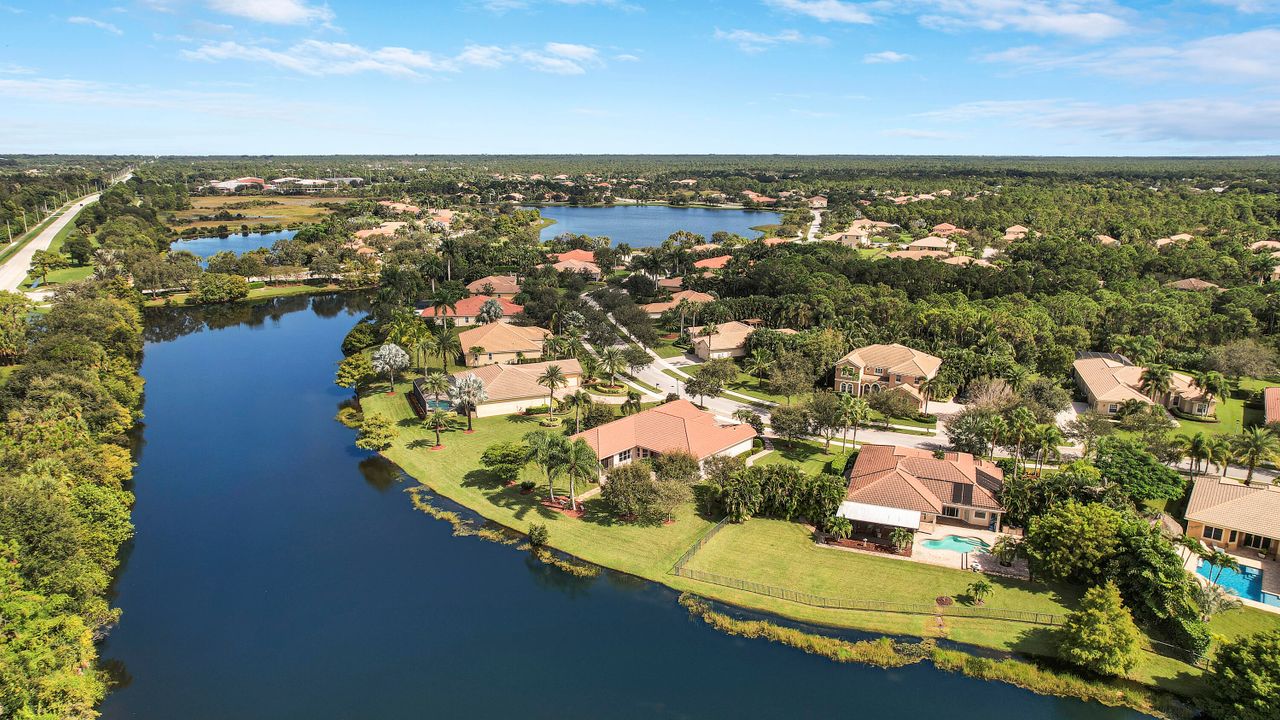 На продажу: $929,900 (4 спален, 3 ванн, 3063 Квадратных фут)