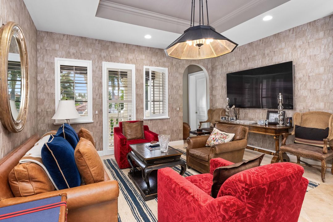 For Sale: $8,990,000 (5 beds, 5 baths, 7169 Square Feet)