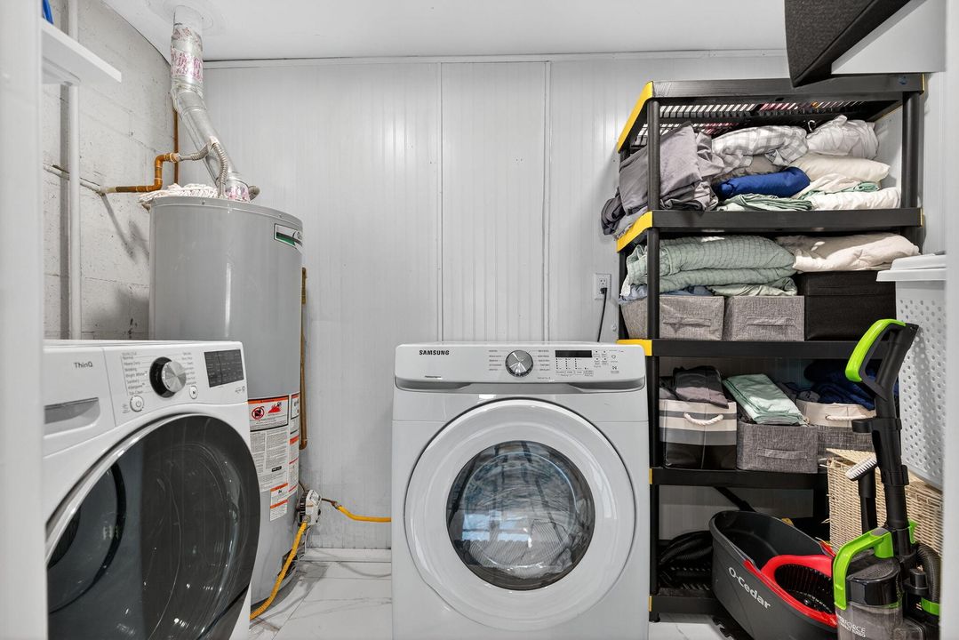 For Sale: $695,000 (3 beds, 2 baths, 1415 Square Feet)