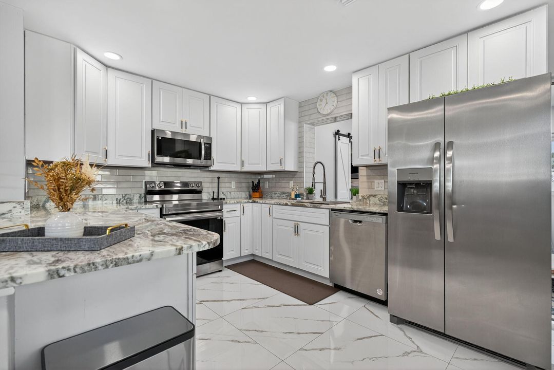 For Sale: $695,000 (3 beds, 2 baths, 1415 Square Feet)