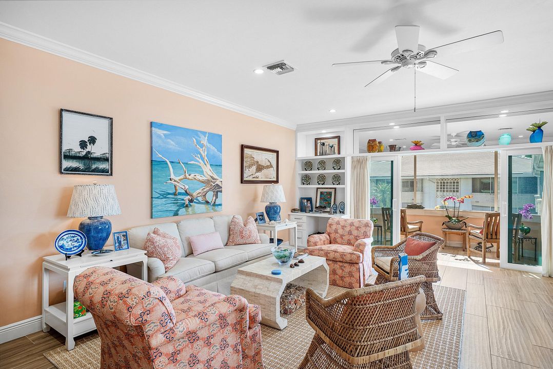 For Sale: $850,000 (2 beds, 2 baths, 1310 Square Feet)