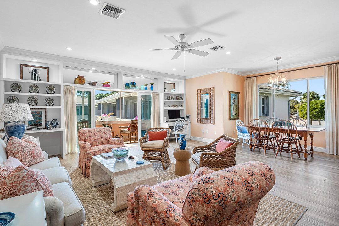 For Sale: $850,000 (2 beds, 2 baths, 1310 Square Feet)