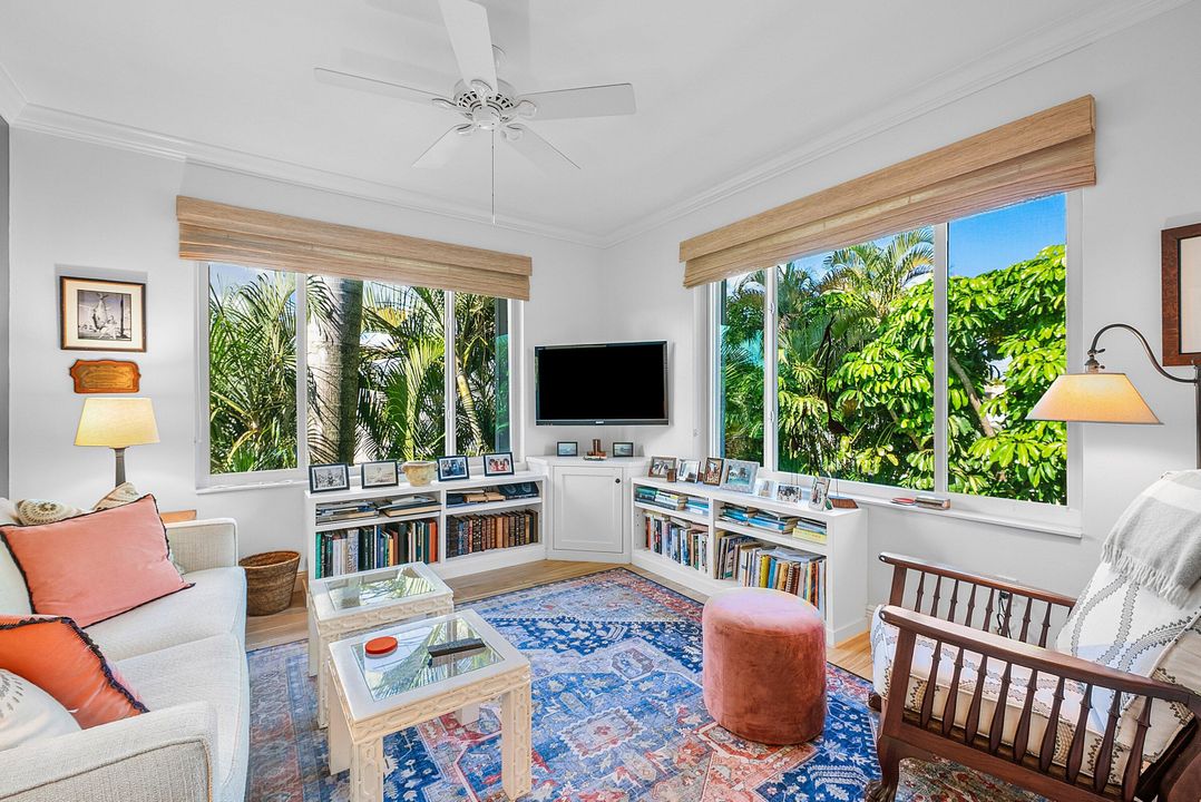 For Sale: $850,000 (2 beds, 2 baths, 1310 Square Feet)