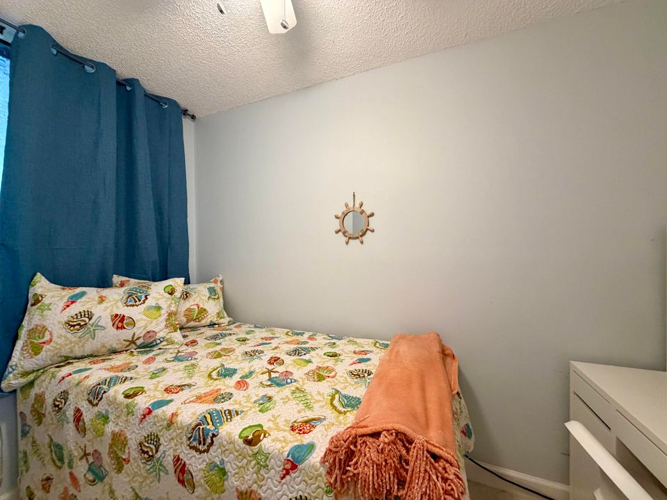 待售: $374,000 (2 贝兹, 2 浴室, 1614 平方英尺)