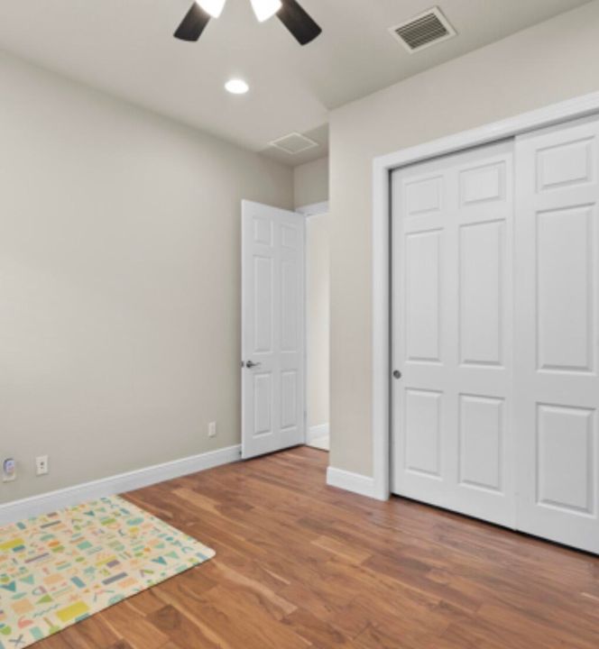 For Sale: $450,000 (3 beds, 2 baths, 1842 Square Feet)