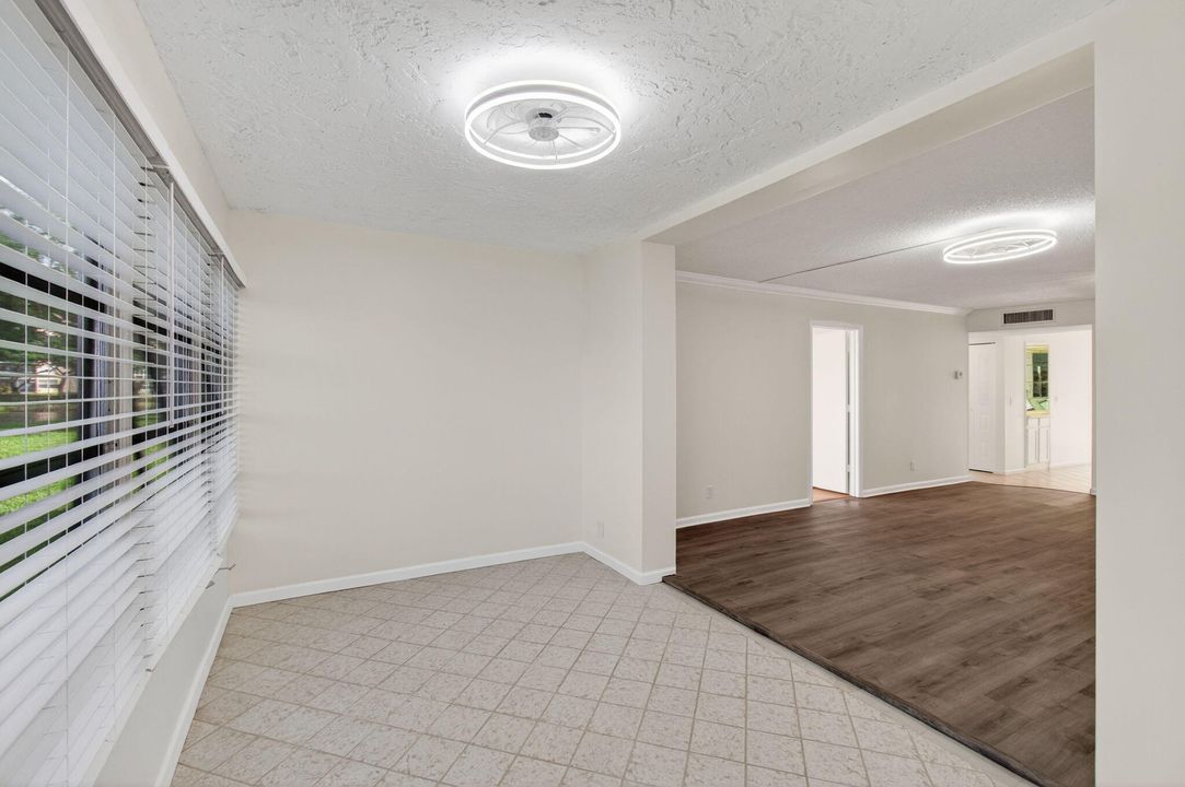 For Rent: $1,800 (2 beds, 2 baths, 1006 Square Feet)