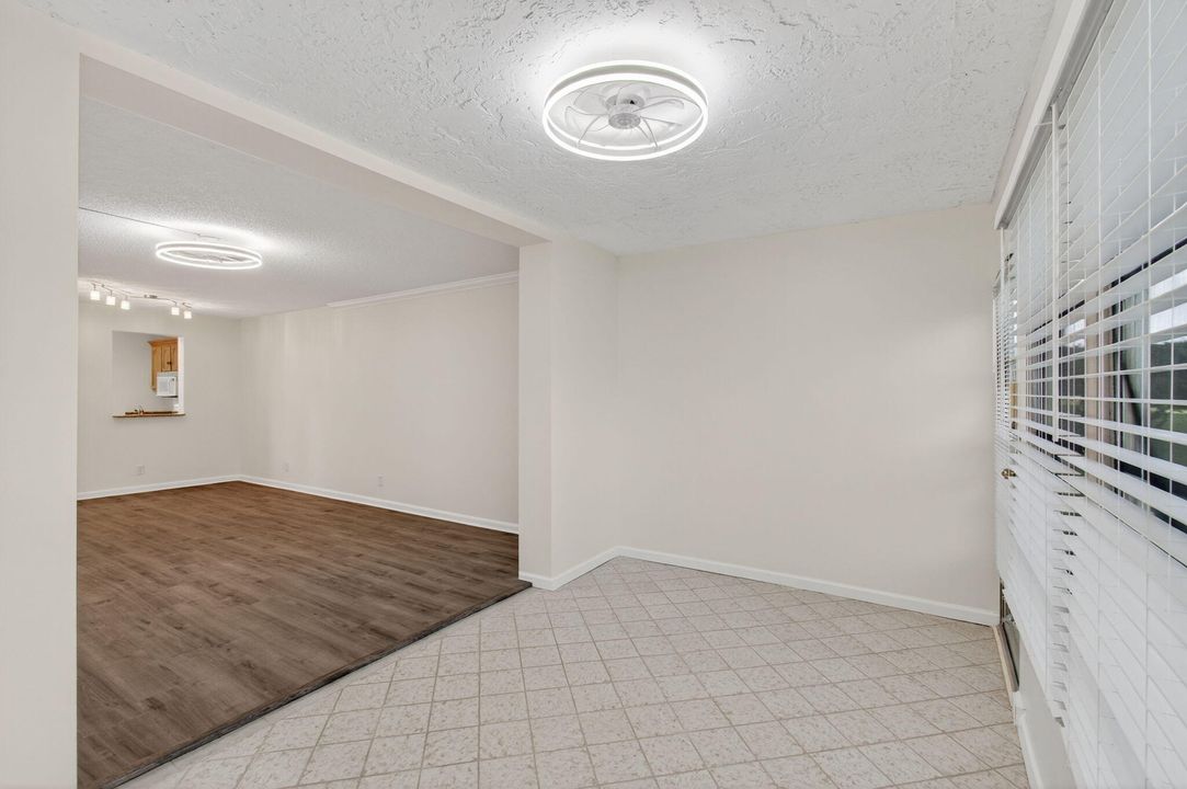 For Rent: $1,800 (2 beds, 2 baths, 1006 Square Feet)