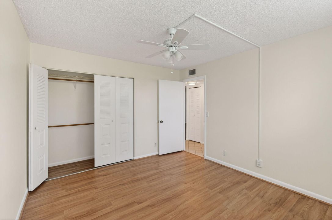 For Rent: $1,800 (2 beds, 2 baths, 1006 Square Feet)