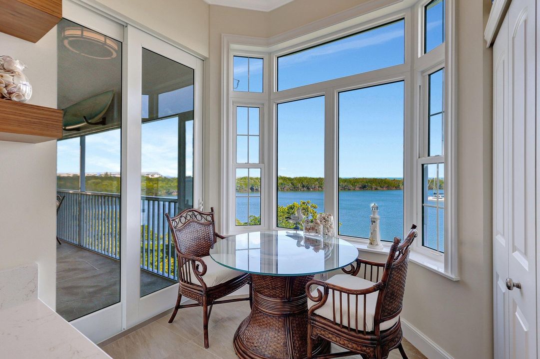 待售: $785,000 (2 贝兹, 2 浴室, 1204 平方英尺)