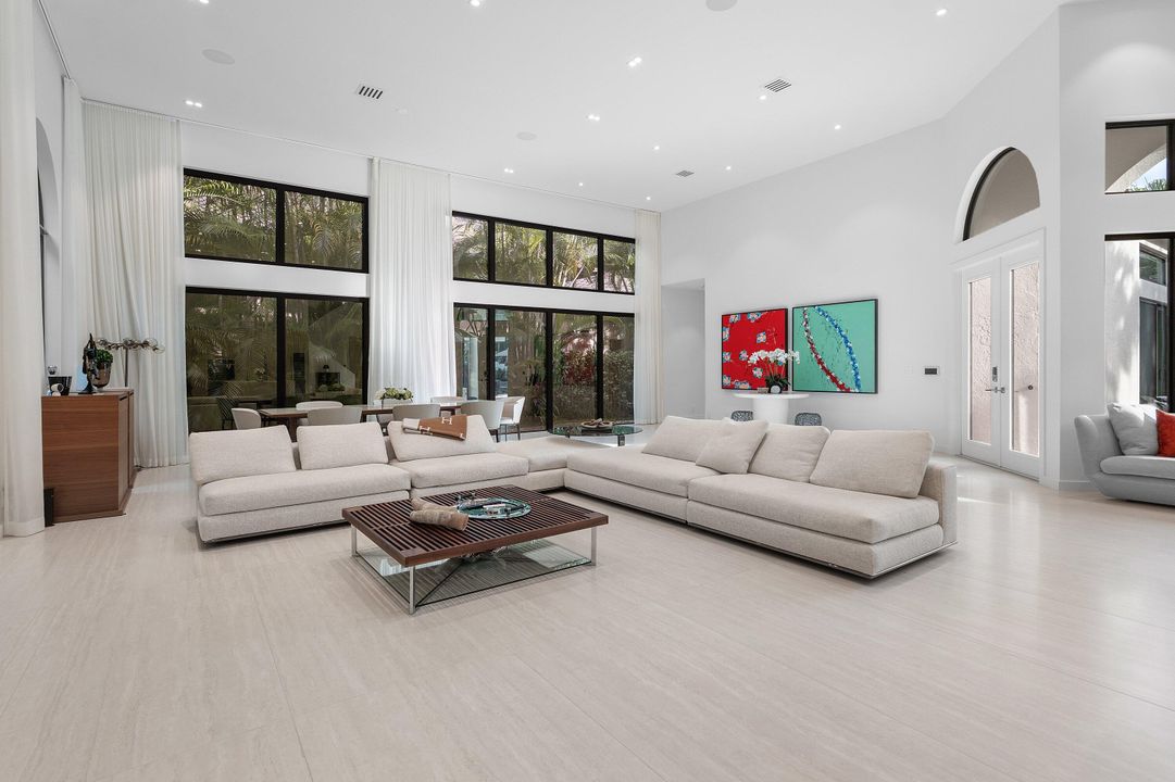 For Sale: $2,998,000 (5 beds, 4 baths, 3777 Square Feet)