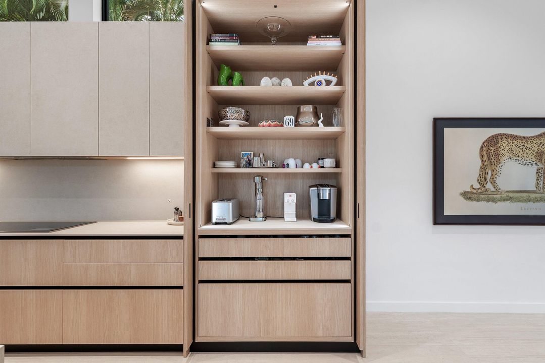 For Sale: $2,998,000 (5 beds, 4 baths, 3777 Square Feet)