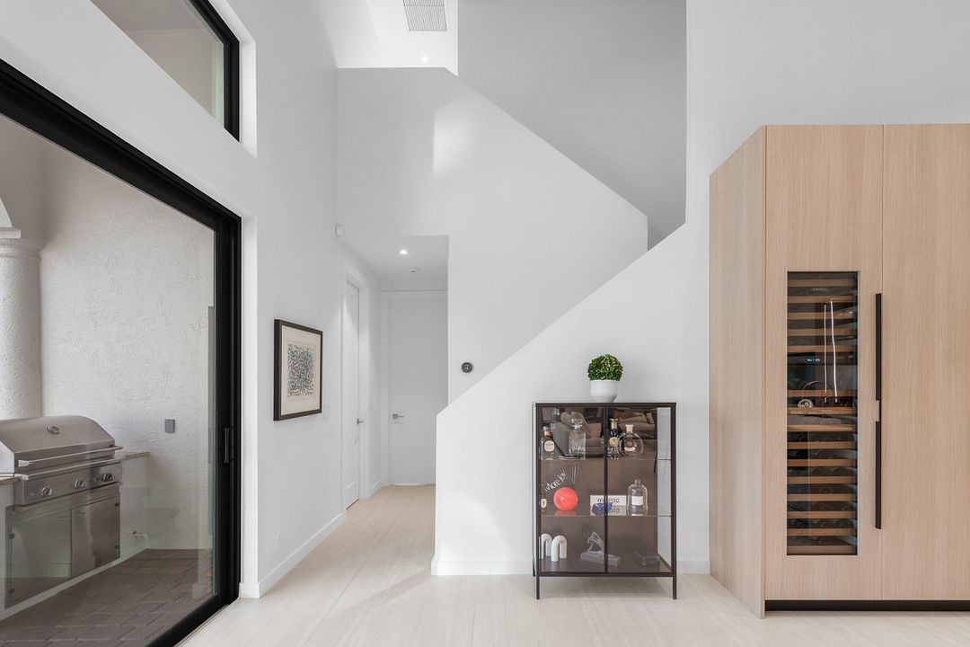 For Sale: $2,998,000 (5 beds, 4 baths, 3777 Square Feet)