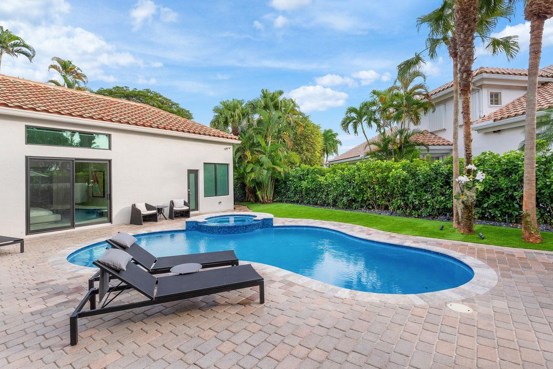 For Sale: $2,998,000 (5 beds, 4 baths, 3777 Square Feet)