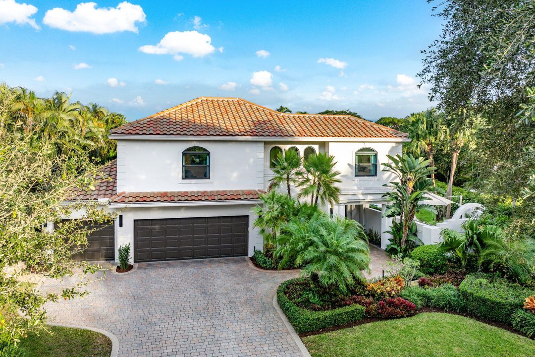 For Sale: $2,998,000 (5 beds, 4 baths, 3777 Square Feet)