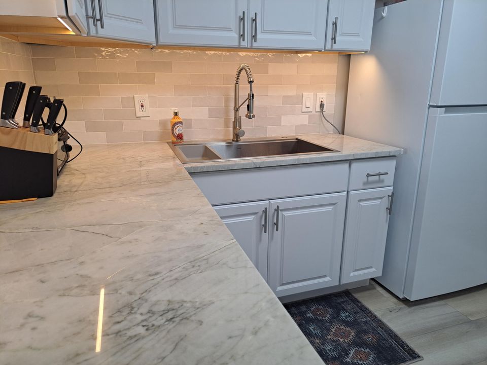 For Rent: $2,500 (1 beds, 1 baths, 767 Square Feet)