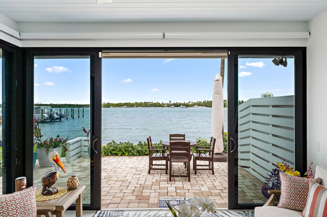 На продажу: $2,490,000 (3 спален, 2 ванн, 1806 Квадратных фут)