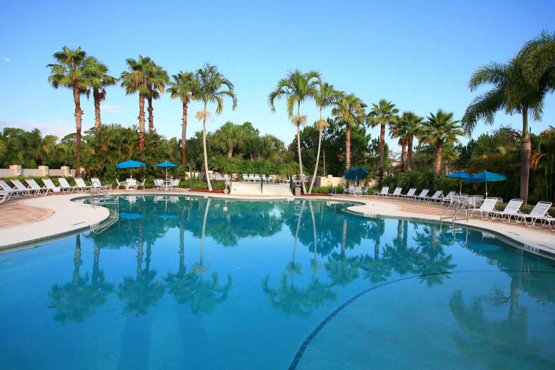 For Rent: $1,800 (1 beds, 1 baths, 900 Square Feet)