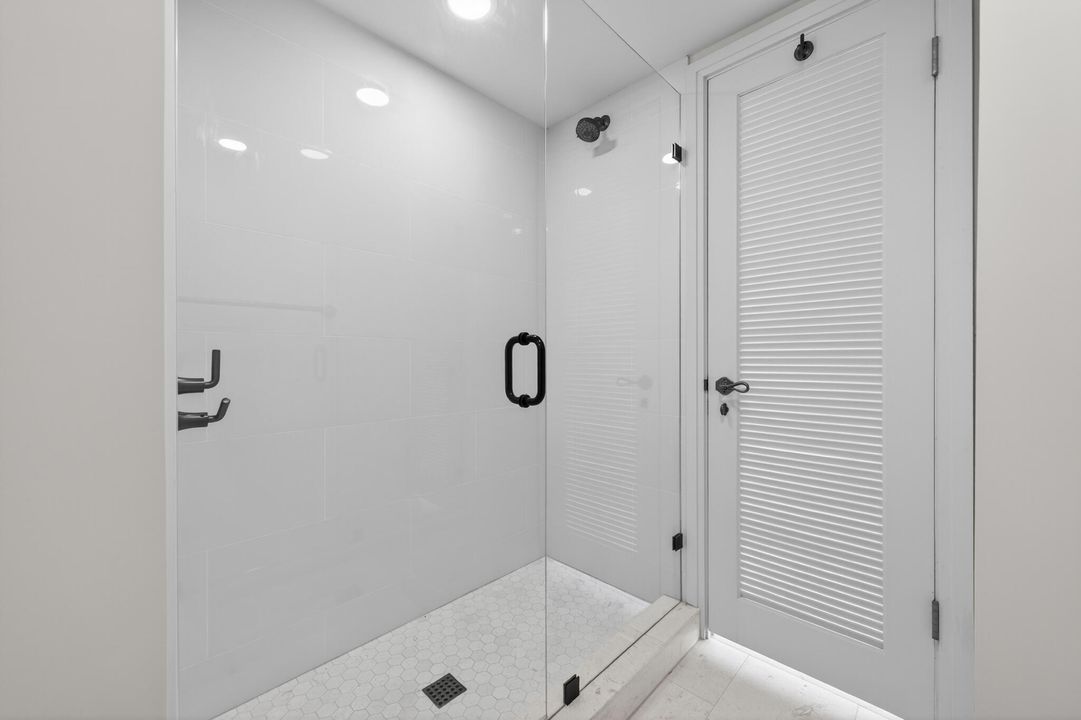 В аренду: $8,000 (2 спален, 2 ванн, 1247 Квадратных фут)