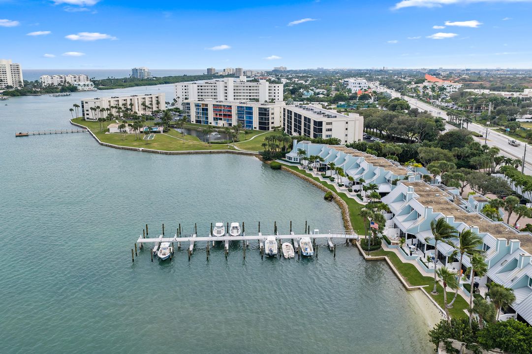 На продажу: $2,490,000 (3 спален, 2 ванн, 1806 Квадратных фут)